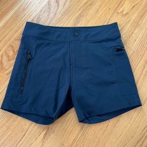 Everest Isles navy blue size 30 made in the USA swim trunks